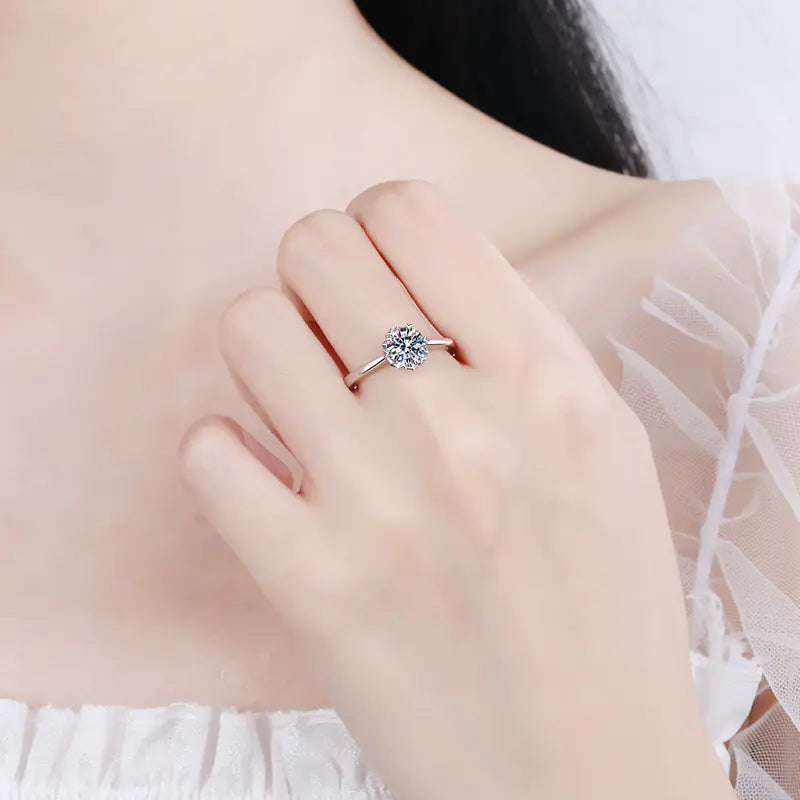 Mossanstone Snowflake 1 Carat Engagement Ring