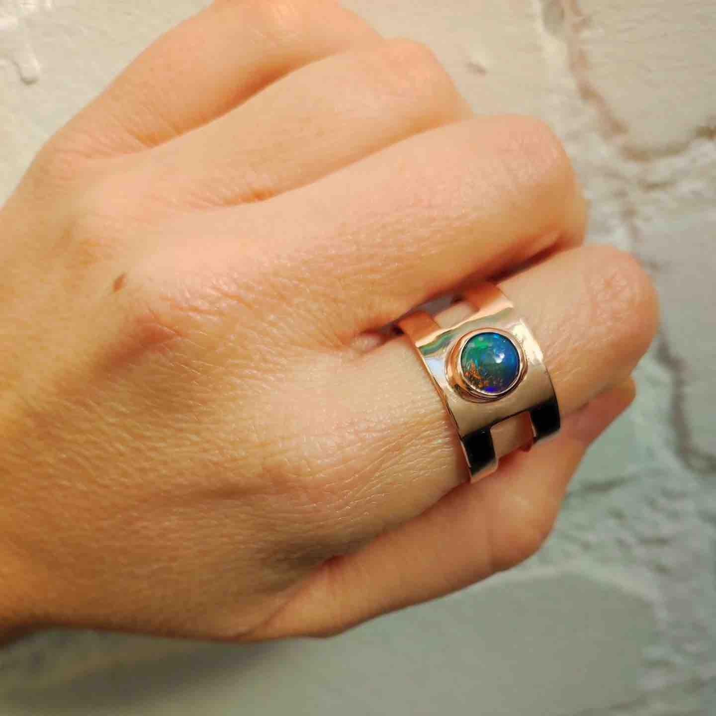 Anillo Ancho Egipcio con Ópalo-1