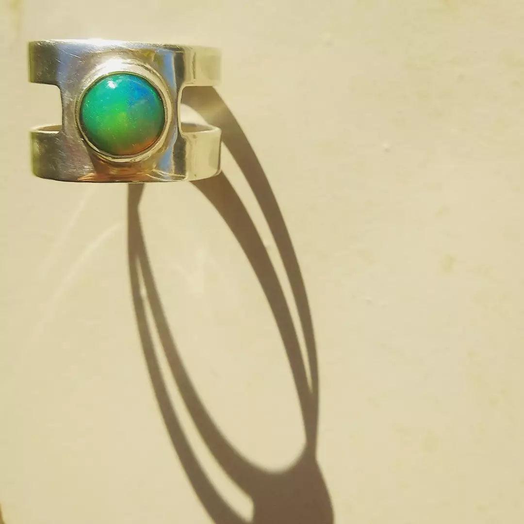 Anillo Ancho Egipcio con Ópalo-3